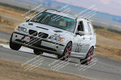 media/Sep-30-2023-24 Hours of Lemons (Sat) [[2c7df1e0b8]]/Track Photos/10am (Star Mazda)/